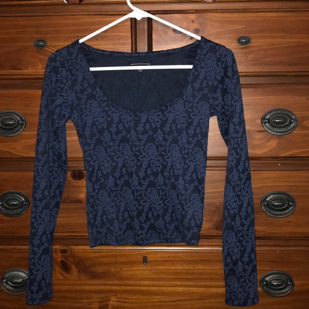 Long sleeve crop top